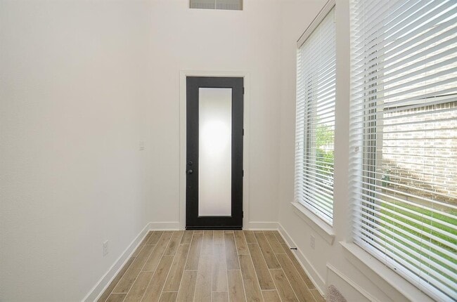 Building Photo - 10574 Cecilia Star Ln