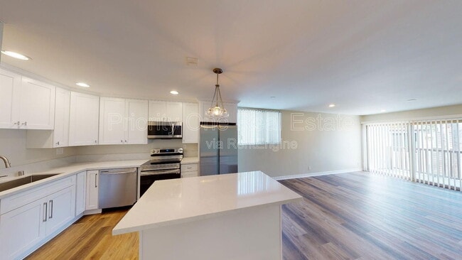 Building Photo - 4545 Collwood Blvd