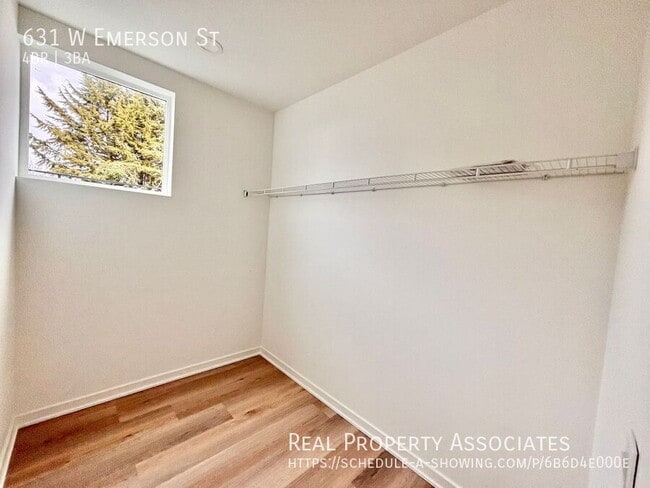 Building Photo - 631 W Emerson St