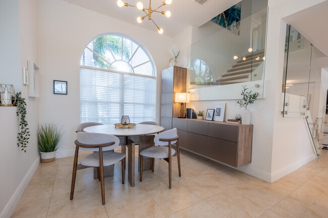 Building Photo - 18004 SW 20th St