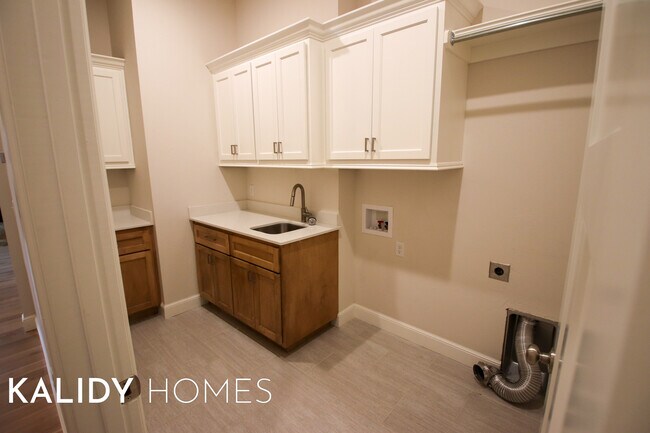 Building Photo - 1891 Lytal Ln