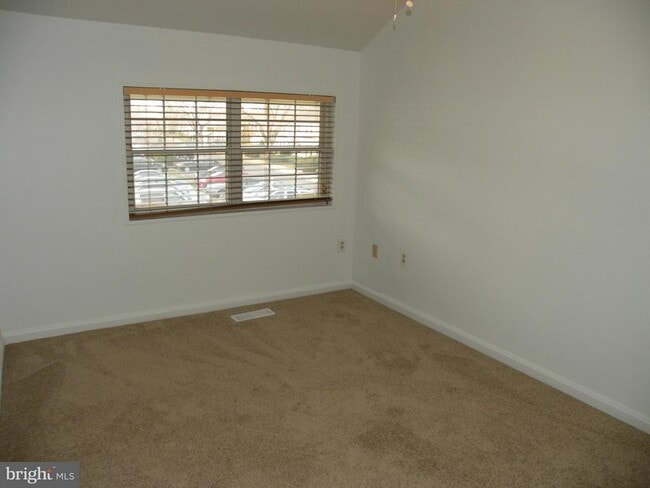 Building Photo - 3732 Jason Ave