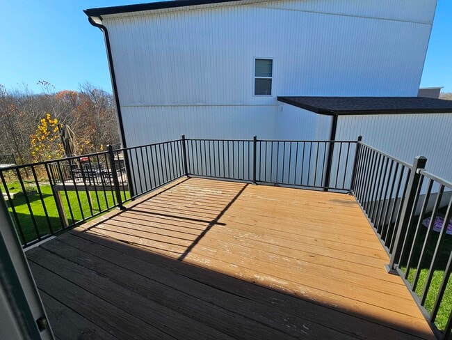 Building Photo - 7620 N Mercier Ct