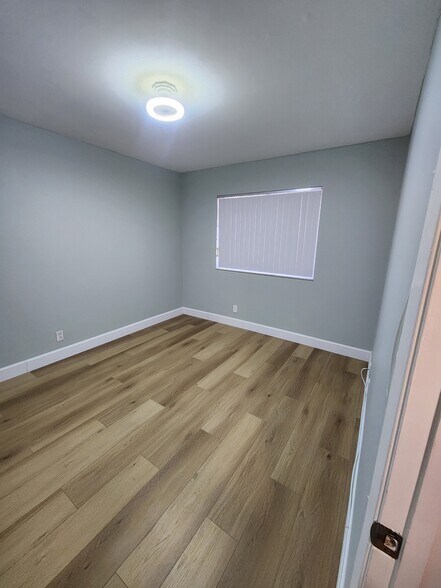 Building Photo - 2228 N Cypress Bend Dr