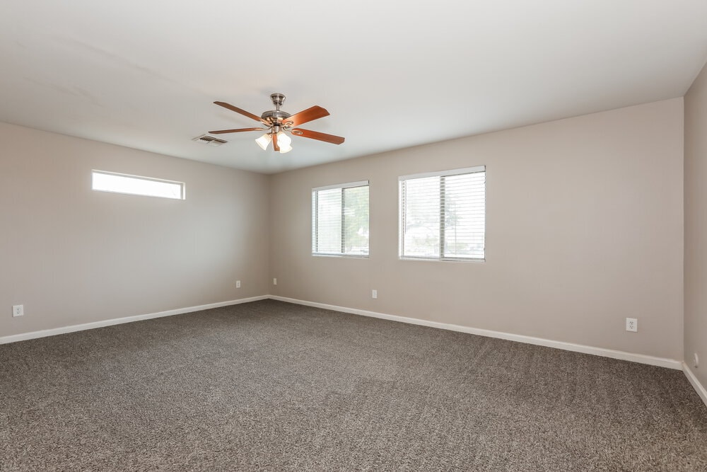 Building Photo - 1836 E Silversmith Trail