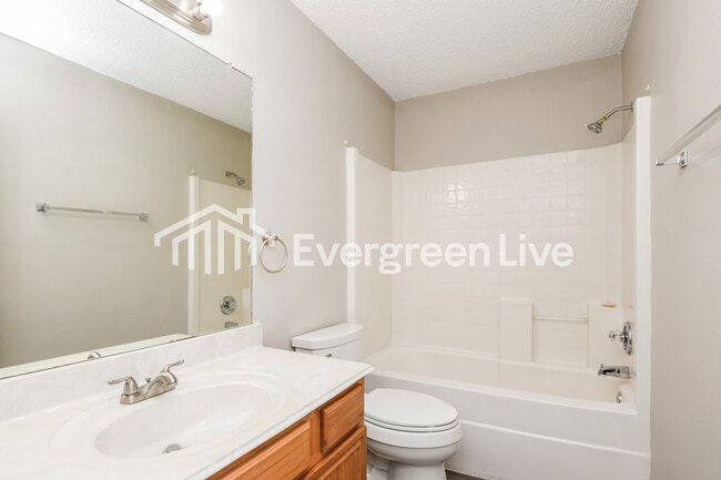 Building Photo - 2528 Concina Way