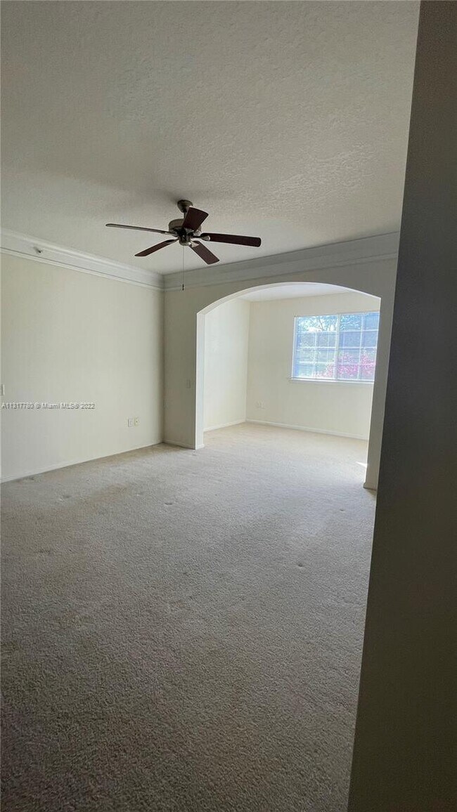 Building Photo - 9887 Baywinds Blvd