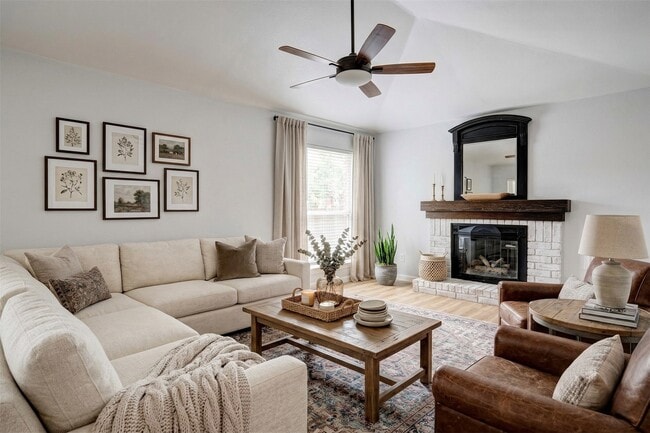 Building Photo - 18506 Glen Briar Ln