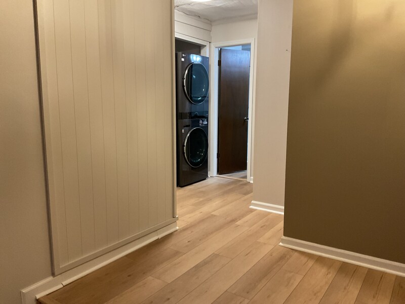 Building Photo - 215 Thornton Dr