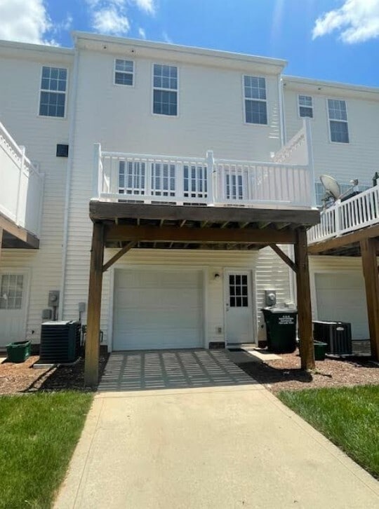 Building Photo - Blakeney Greens 3 bedrooms and 4 full bath...