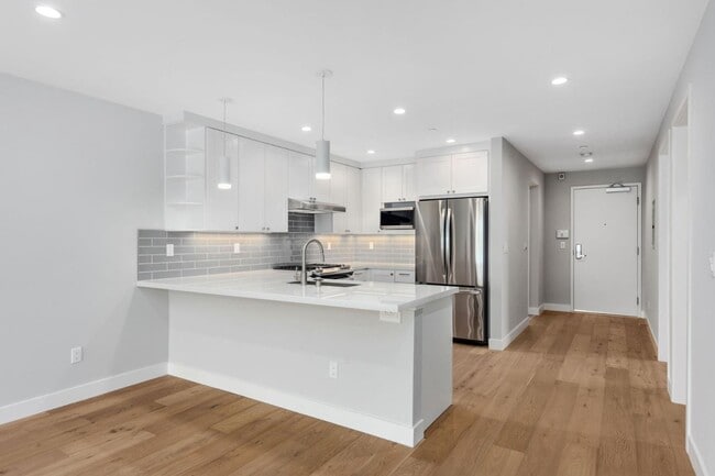 Building Photo - 30 Hermosa Ave