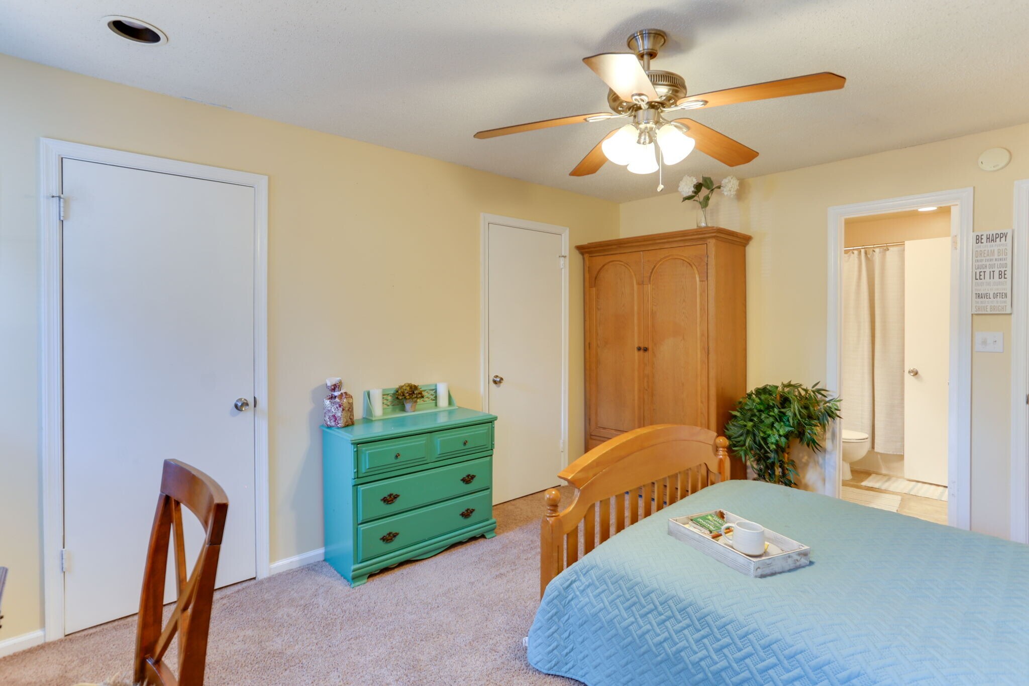 Building Photo - 422 Lees Mill Dr