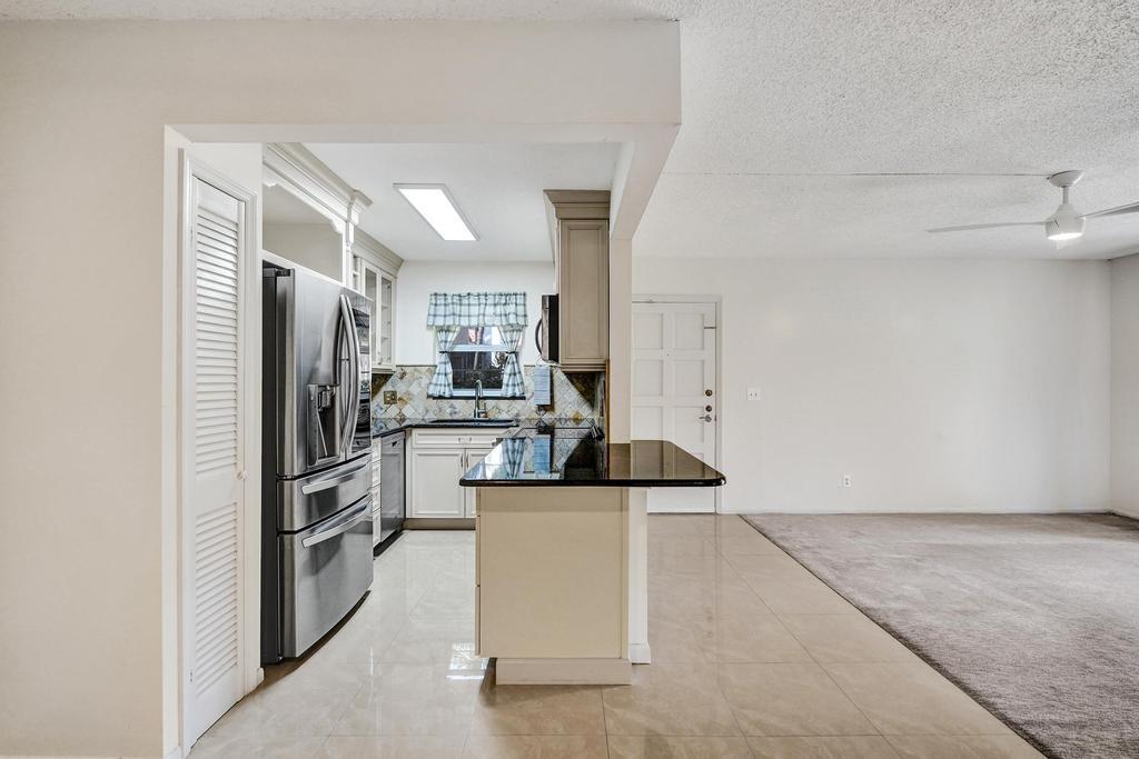 Building Photo - 1050 NW 13th St