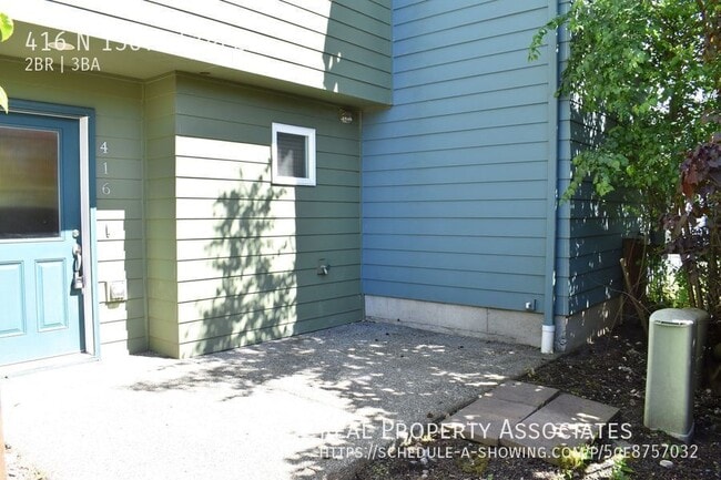 Building Photo - 416 N 130th St