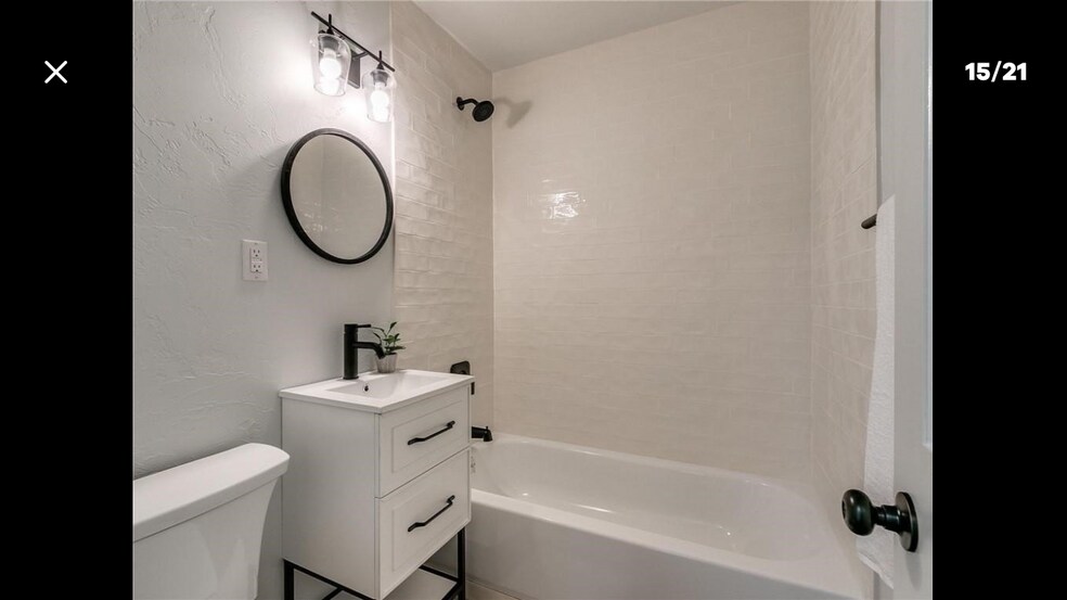 Building Photo - 121 W Himes St