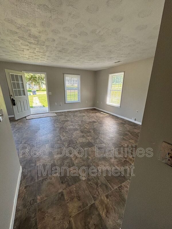 Building Photo - 1544 Fuller Ct