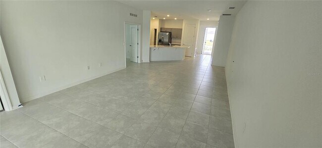 Building Photo - 1433 Deepwater Cir