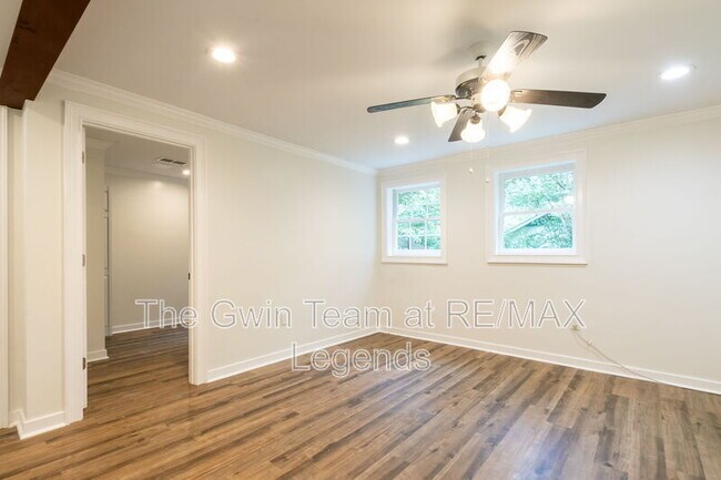 Building Photo - 4932 Rock Haven Dr SW