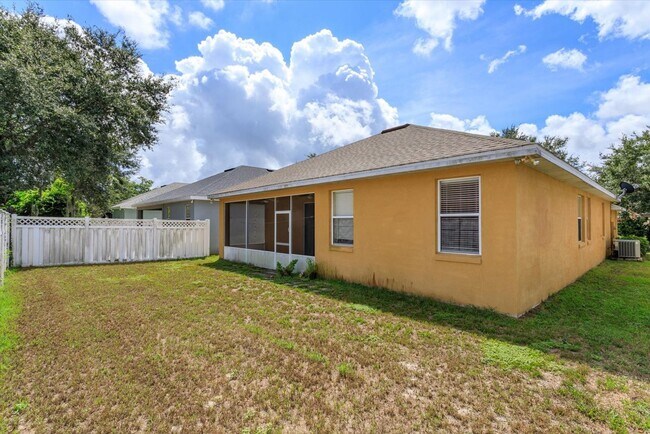 Building Photo - High Ceilings, Gourmet Kitchen, and a Playground – Where Life's Little Pleasures Meet!