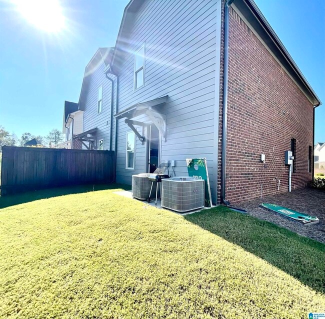 Building Photo - 4878 Silas Ave