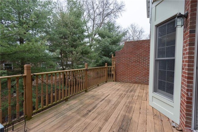 Building Photo - 680 Highpointe Dr