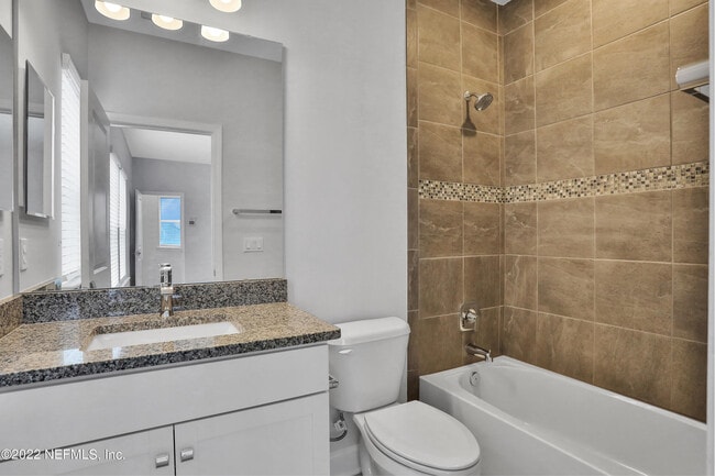 Building Photo - 351 Millenia Dr