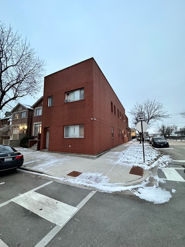 Front View of the Building - 3800 S Emerald Ave