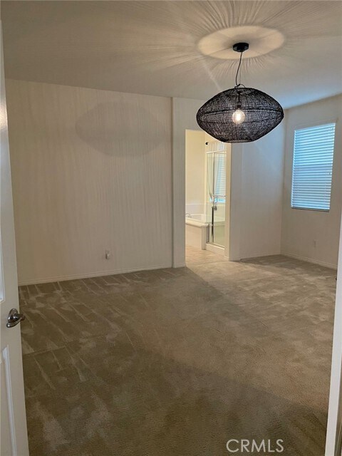Building Photo - 3273 E Yosemite Dr