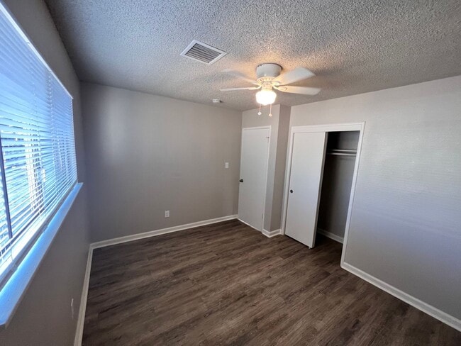 Building Photo - START APPLYING FOR THIS HOME NOW!