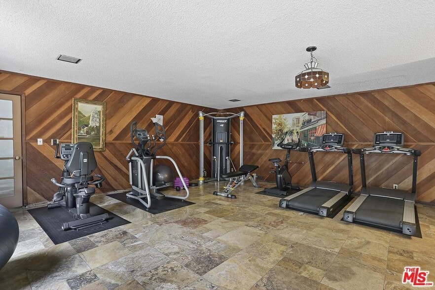 Fitness Center in Building - 525 S Ardmore Ave