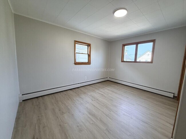 Building Photo - 1007 Stafford Ave
