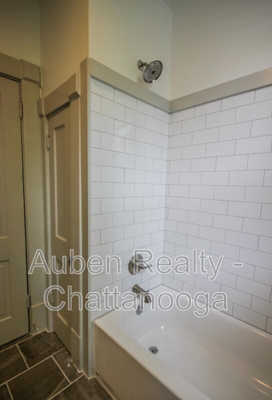 Building Photo - 1203 Peachtree St