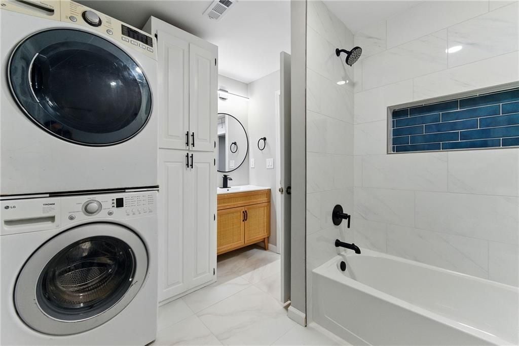 Building Photo - 10 Cochran Rd SE