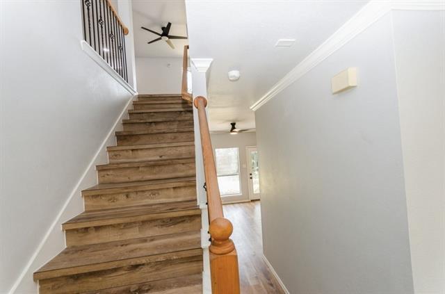 Building Photo - 1402 Belaire Dr