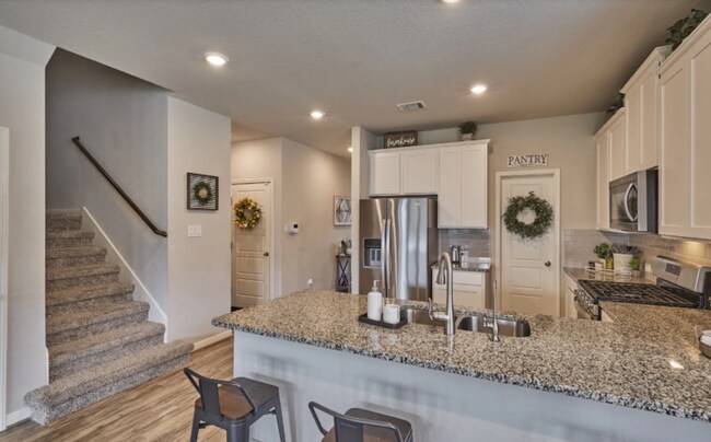 Building Photo - 11612 Bakersfield Pass