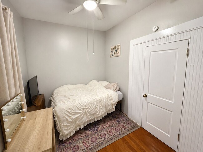 Building Photo - 344 Oldham Ave