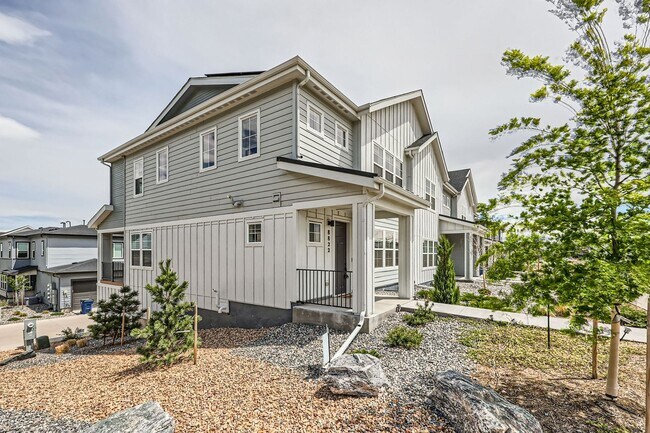 Building Photo - Evolve Real Estate: Available Immediately! Almost NEW Large 3 Bedroom in STERLING RANCH!