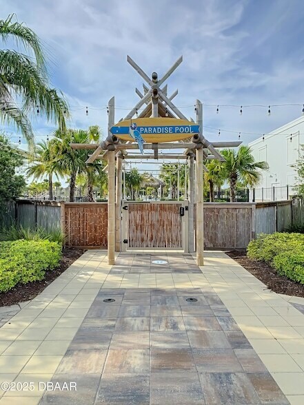 Building Photo - 208 Ocean Hammock Lp