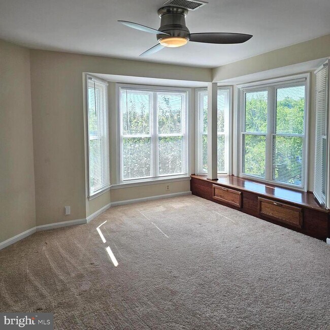 Building Photo - 5911 Sir Cambridge Way