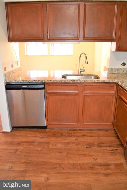 Building Photo - 8349 Windfall Rd