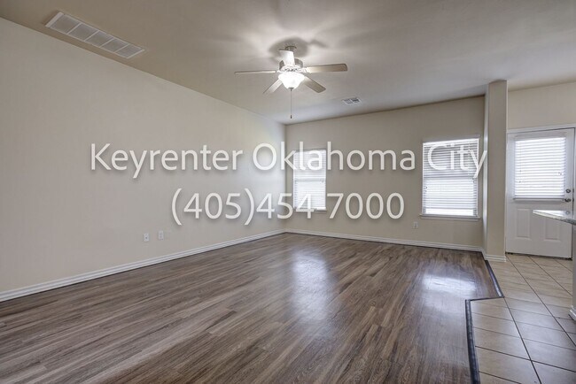 Building Photo - Stunning 5BD, 2 1/2 BTH Home Seconds away from John Kilpatrick Turnpike in YUKON!