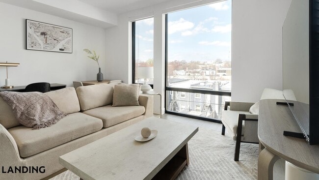 Building Photo - 1214 Bladensburg Rd NE