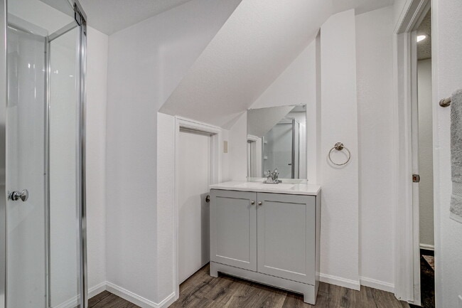 Building Photo - Private Room with a shared bath for Rent in Westminster!!!