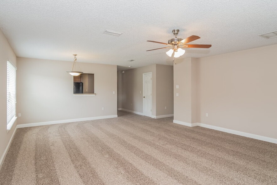 Building Photo - 1919 Raising Hill Dr