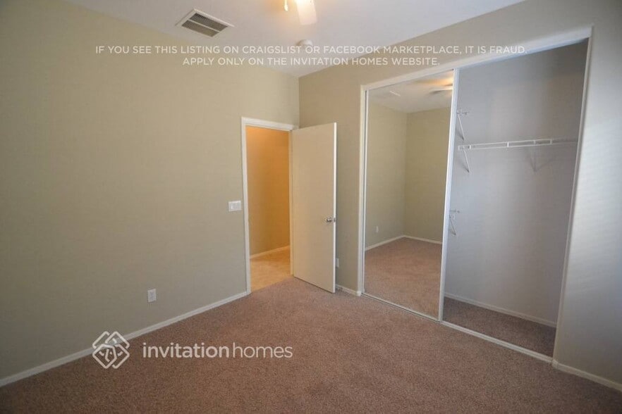 Building Photo - 12138 N 153rd Ave