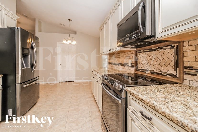 Building Photo - 1844 Doe Lake Ct