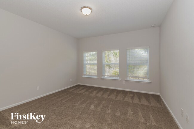 Building Photo - 2801 Copperwood Ave