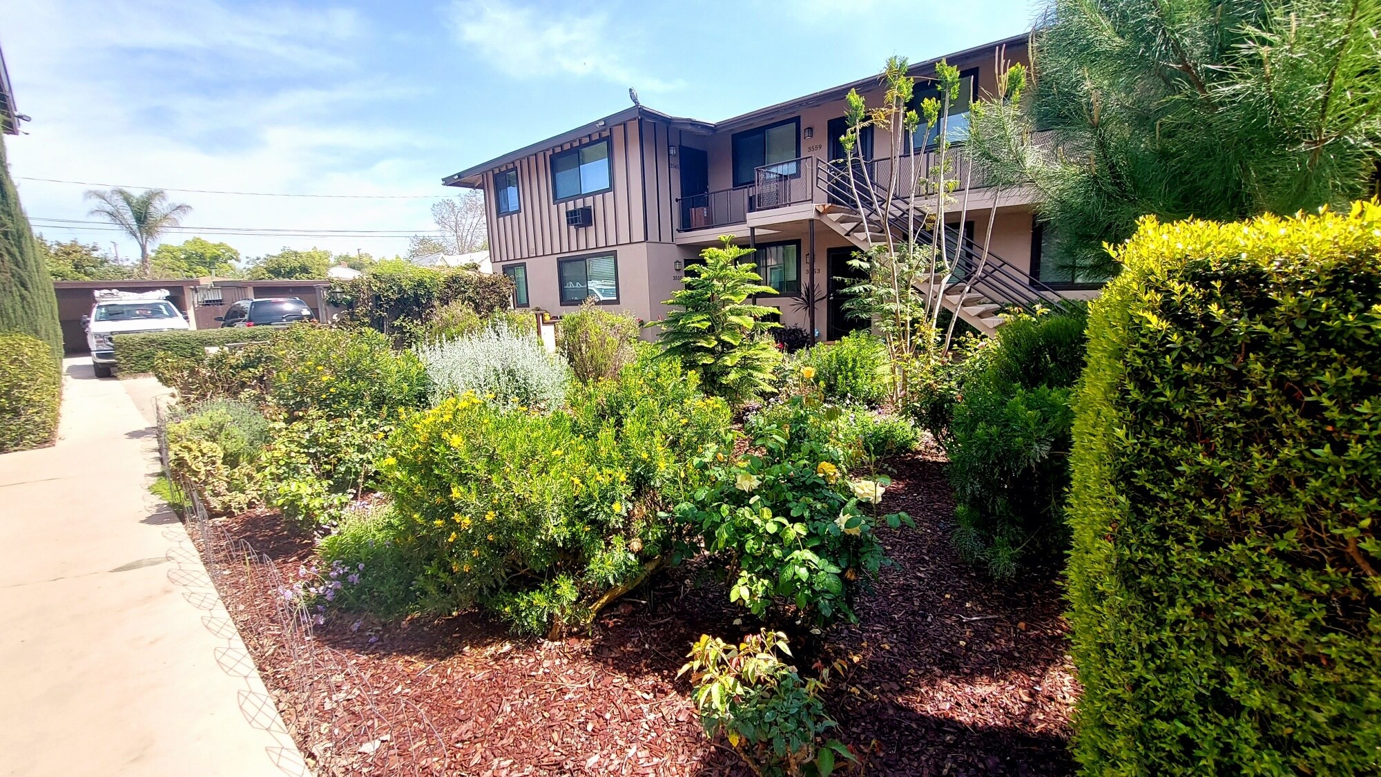 Building Photo - 3565 N E St