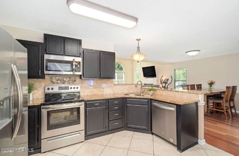 Building Photo - 106 7 Seas Dr