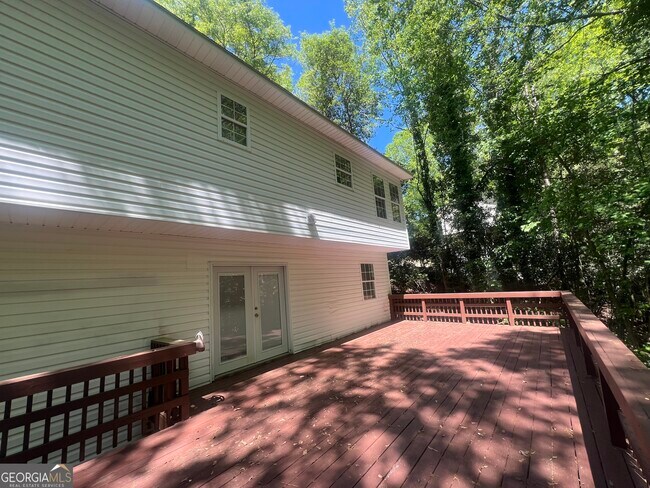 Building Photo - 265 Pine Valley Dr